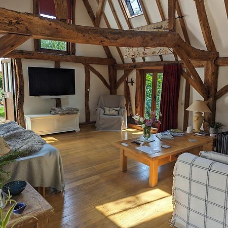 Cosy Listed Barn In Peaceful Country Village Granborough Zewnętrze zdjęcie
